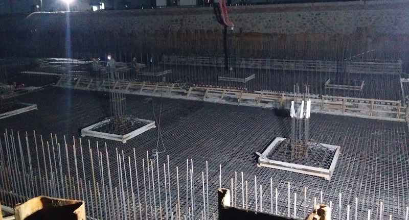 1594109523600499.jpg 夜間加班施工.jpg