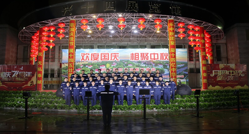 1602492538364715.jpg 村企共建 攜手共創(chuàng) 喜迎國慶 情暖中秋------富華錦河應(yīng)邀參加國慶中秋篝火晚會 (1).JPG