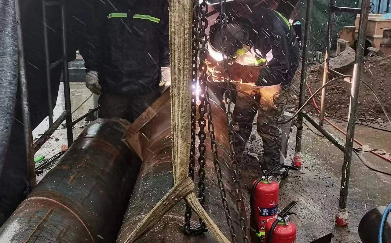 1717383867240609.jpg ef8cb9ac593182d82e85e18cc96c03ee.jpg