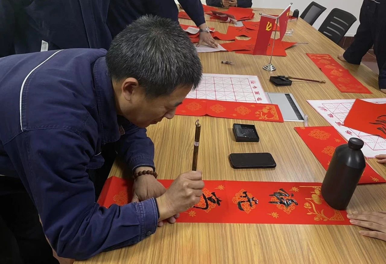 1718950137478807.jpg b75f54bb8c26e784cb30956f12f7e173.jpg