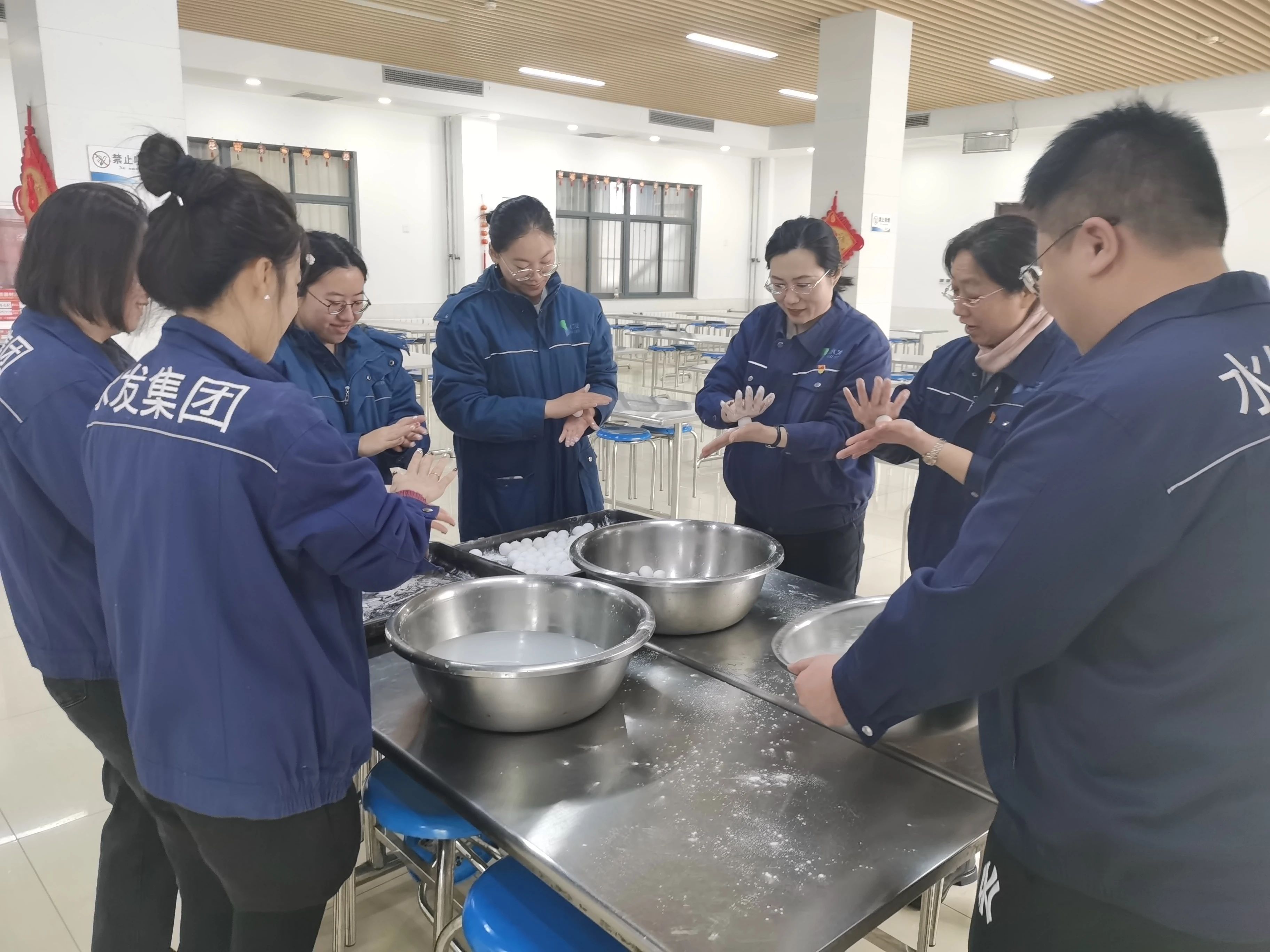 1719196151838773.jpg 0d9370766c394bd8b88052e15194fc1c.jpg