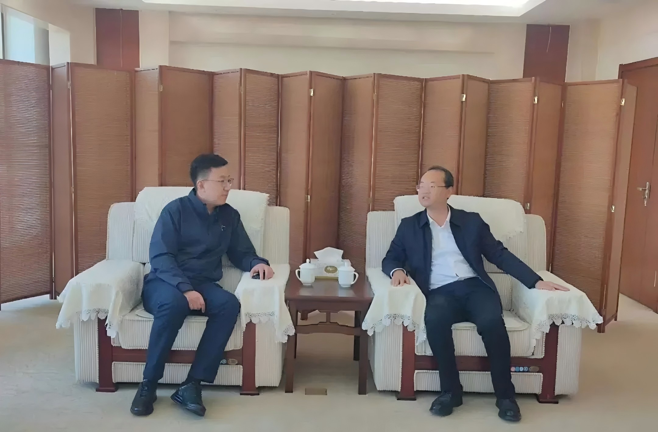 1732870899705114.jpg 640.jpg